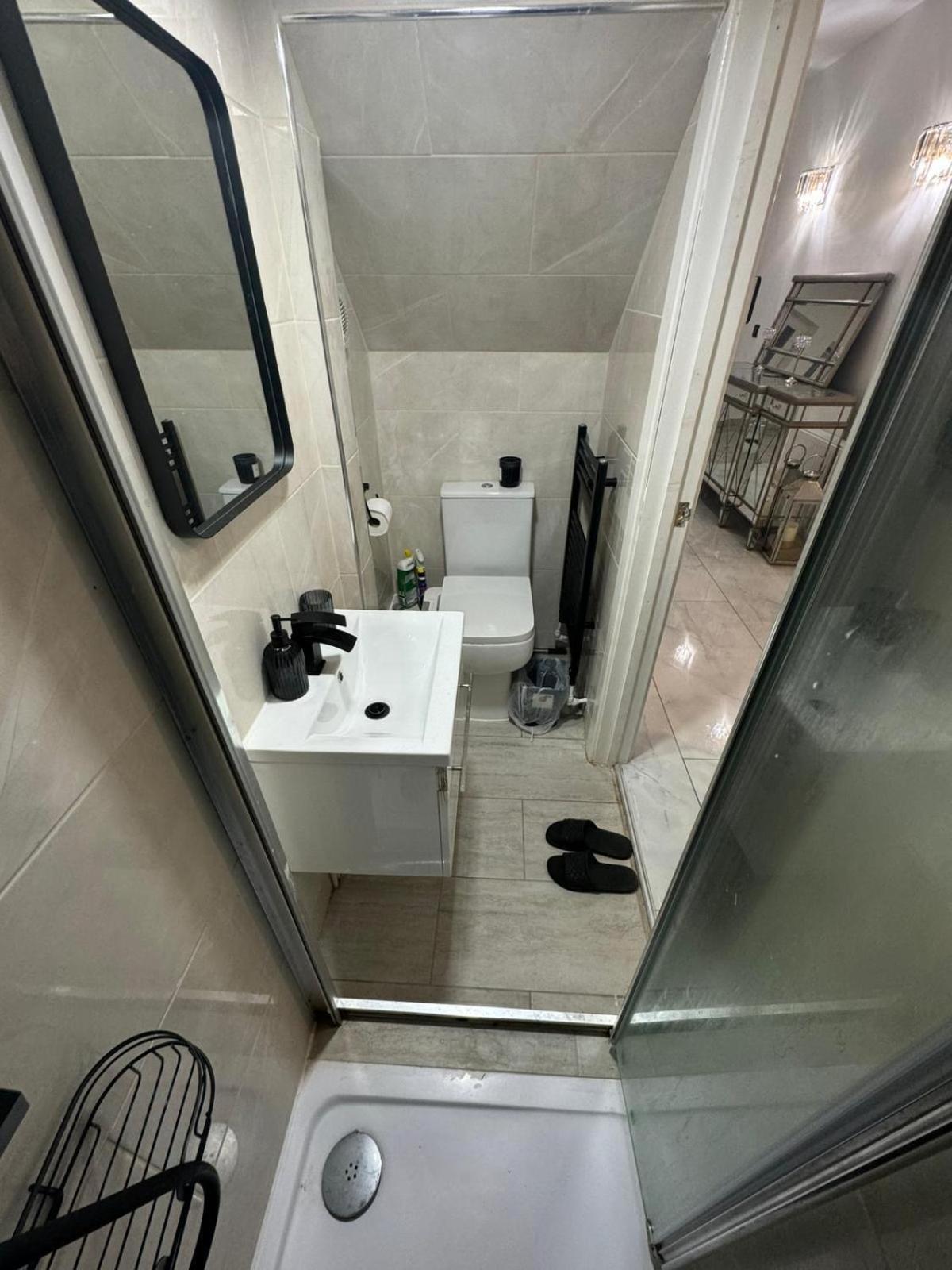 Privatunterkunft Elegant Estates Humble Abode 6 *